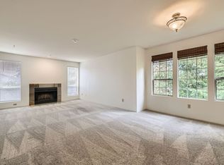 7020 Lynnwood, Lynnwood, WA 98036