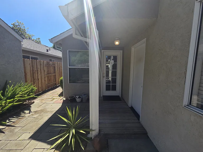 1412 Olympic Dr — Photo 24