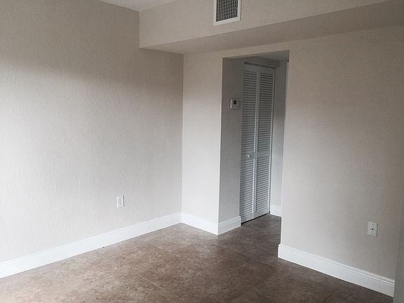 2nd image of 219 NW 10th St APT 1