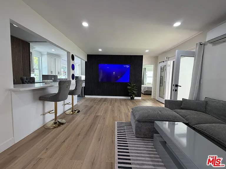 11836 Laurelwood Dr — Photo 19