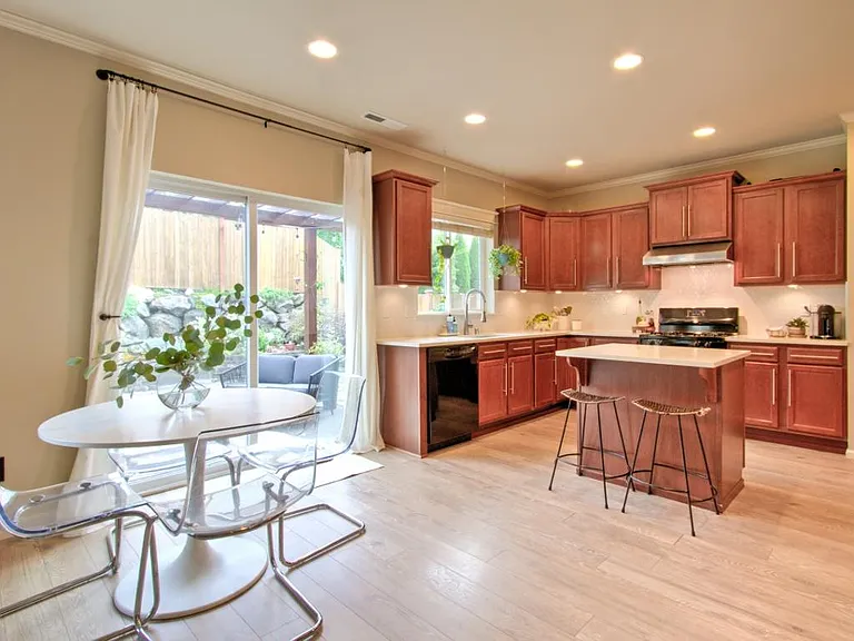 Breakfast nook