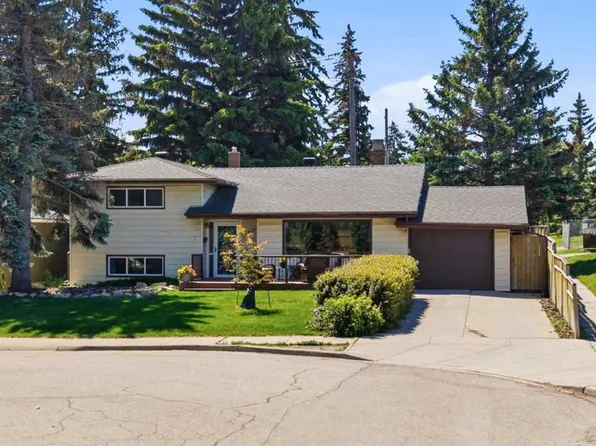 1439 N 90th Ave SW, Calgary, AB T2V 0X3