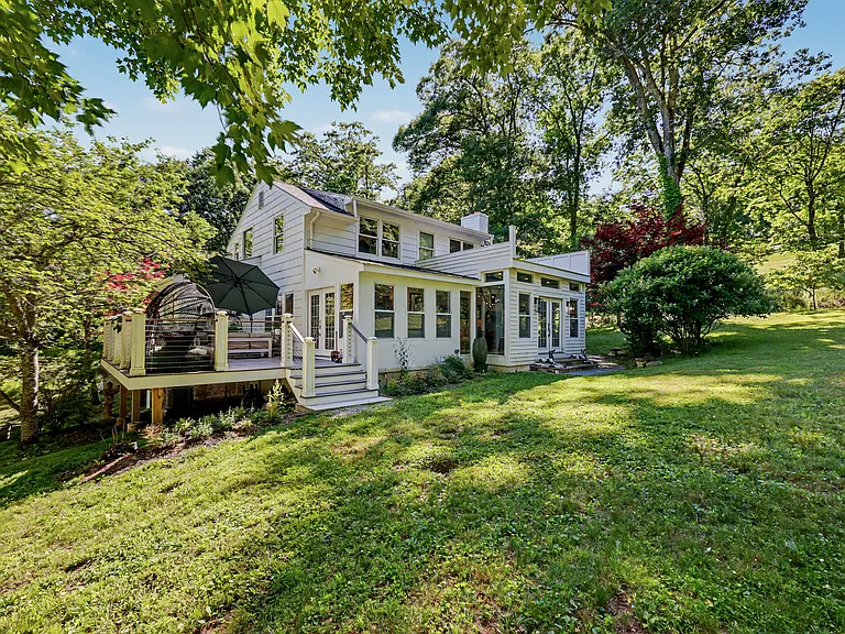 84 Hunting Ridge Rd — Photo 36