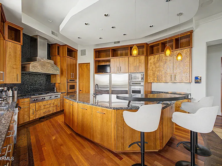 7451 N Las Brisas Ln — Photo 13