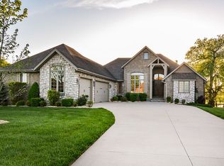 1417 N Bristol Ave, Springfield, MO 65802