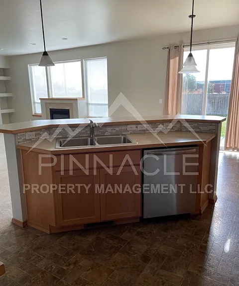 1808 W Clearview Dr — Photo 9