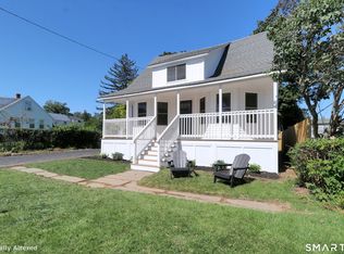 148 Ridgeley Ave, Fairfield, CT 06825