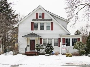 50 Lenox Ave, Lynbrook, NY 11563