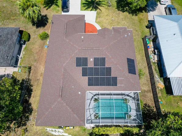 366 NE Genesee Avenue, Port St Lucie, FL 34983