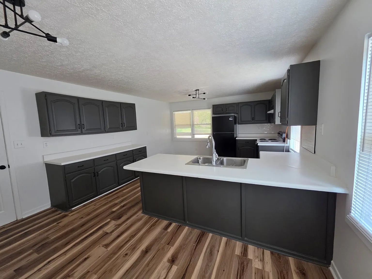 3 bed, 2.5 bath, $2,395 — Photo 1