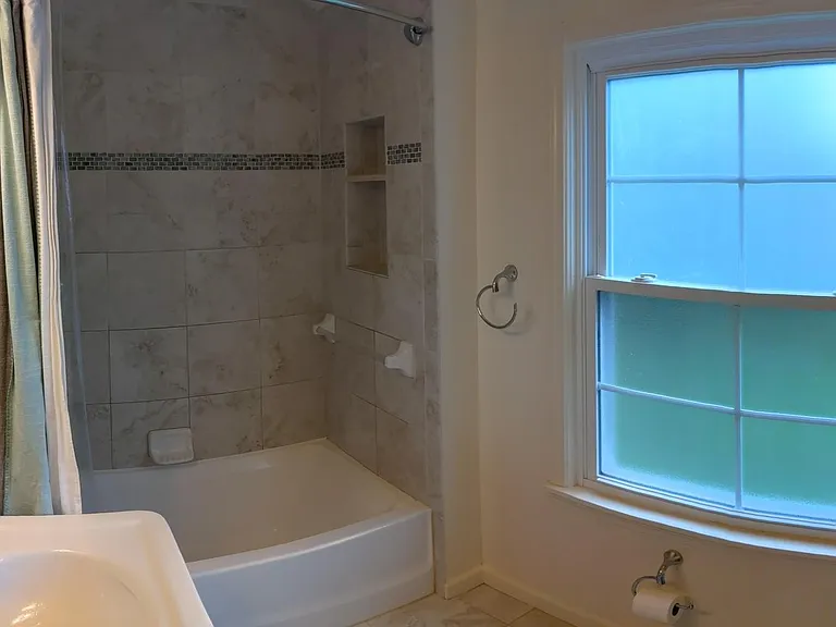 4437 Groveland Rd — Photo 29