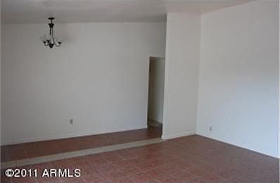 4th image of 406 E Tremaine Ave