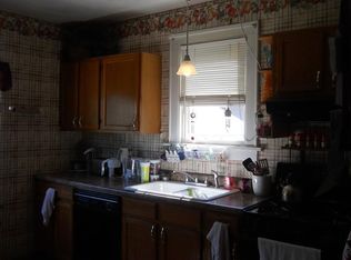 664 S Main St, Crown Point, IN 46307