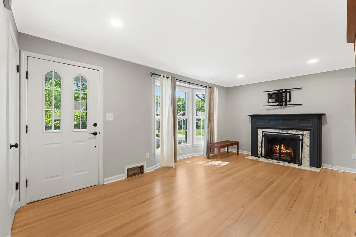 4 bed, 1892 sqft, $3,750 — Photo 3