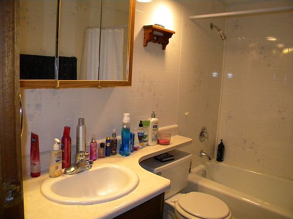 4th image of 702 W Bergdahl Ct