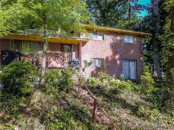 1815 Edgecombe Ave, Fayetteville, NC 28301