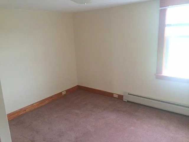 421 Northeast St #1 — Photo 3