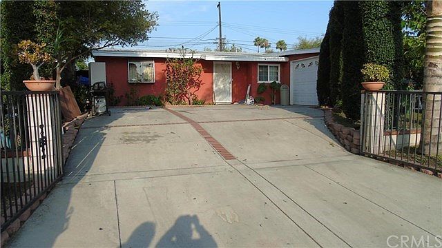 1st image of 5314 N Leaf Ave