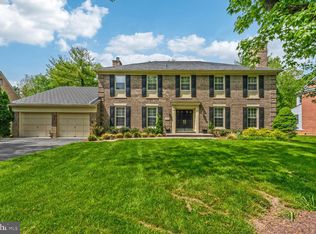 9713 Holloway Hill Ct, Rockville, MD 20854