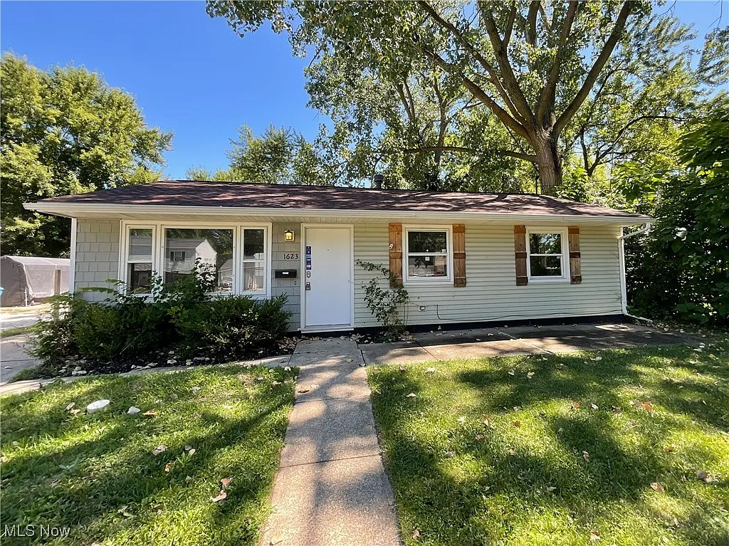 1623 Nevada Ave photo 1