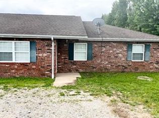 23765 Roulette Rd APT 2B, Waynesville, MO 65583