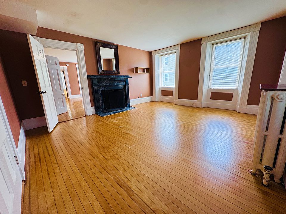 1st image of 161 Essex St #1