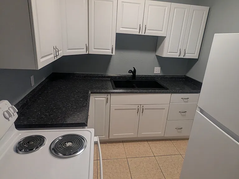 2100 Nottingham Rd — Photo 6