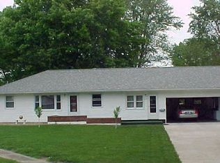 412 N Fulton St, Payson, IL 62360