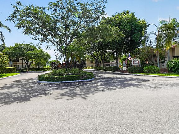 2nd image of 2808 S Carambola Cir Circle S #1980