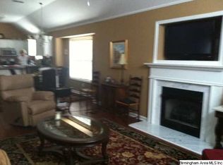 166 Village Dr, Calera, AL 35040