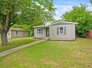 5817 Hiett Ct, Fort Worth, TX 76112