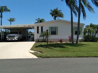 61 Treasure Cir, Sebastian, FL 32958