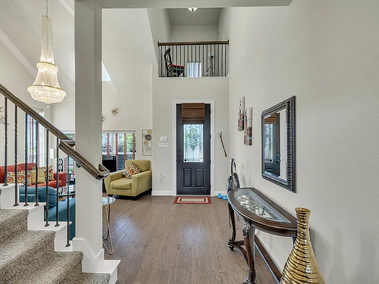 5520 Palisades Dr — Photo 17