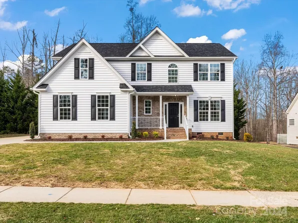 177 Pink Orchard Dr, Mooresville, NC 28115