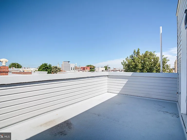 3038 Salmon St — Photo 39