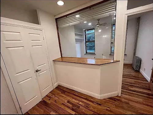 55 Clinton St Photo 1