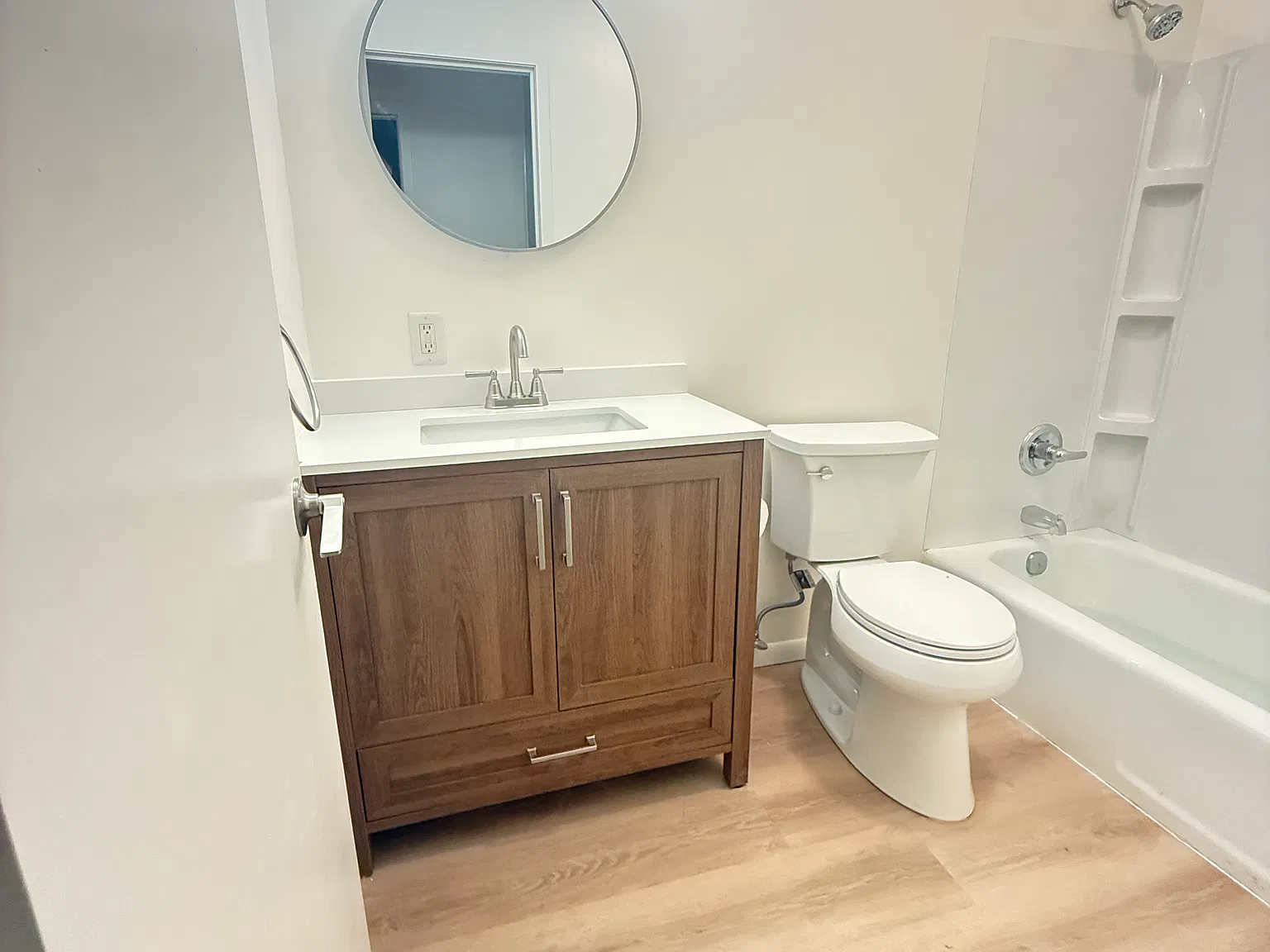1 bed, 760 sqft, $1,550 — Photo 3