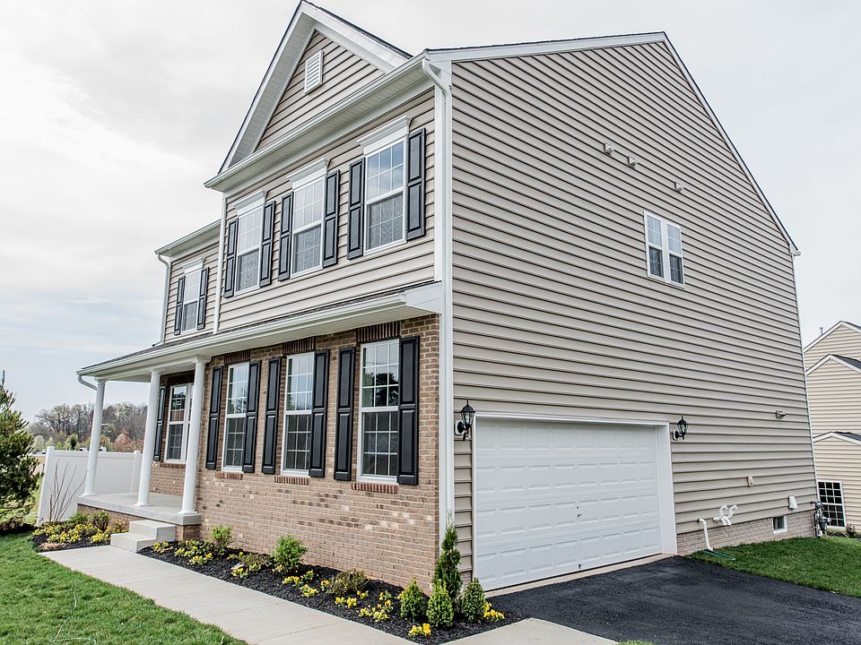 2nd image of 8803 Red Spruce Way