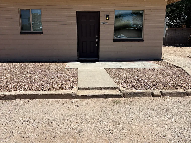4648 E Fairmount St #2 — Photo 1