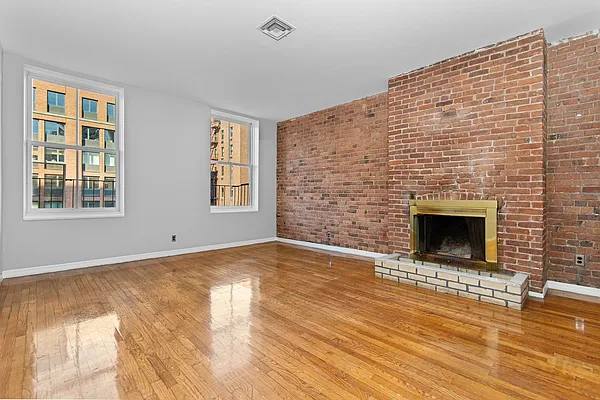 Rented by REAL New York | media 16