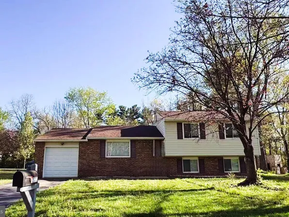 12772 Bradwell Rd, Herndon, VA 20171