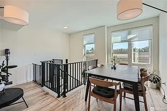 1012 NE 112th St #1012 — Photo 3