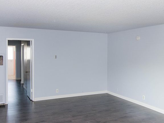 4th image of 3601 E Vermont St APT 11
