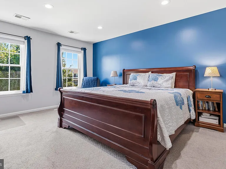 13922 Rutgers Ct — Photo 42