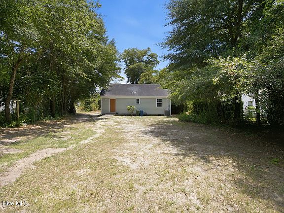 3rd image of 2113 Princess Place Drive
