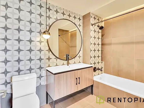 338 Evergreen Avenue image 5 of 27