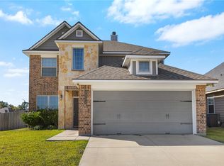 2032 Stubbs Dr, Bryan, TX 77807