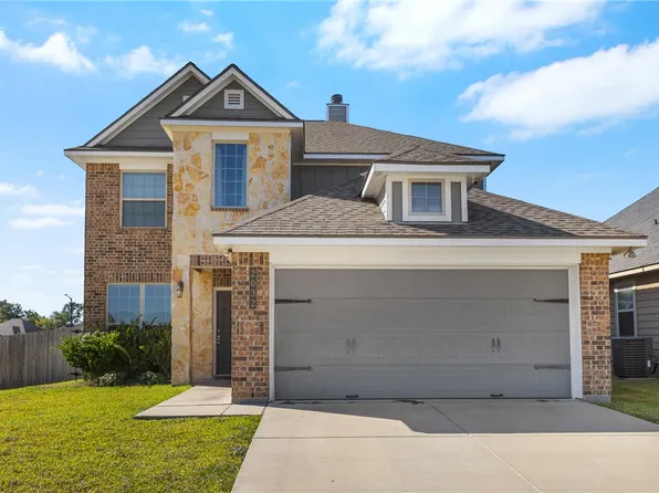 2032 Stubbs Dr, Bryan, TX 77807