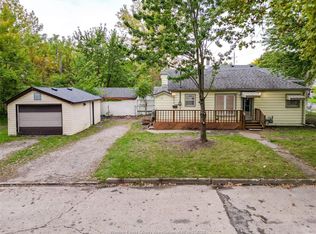 3605 Bloomfield Rd, Windsor, ON N9C1S1