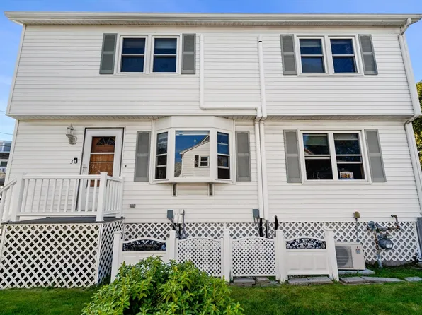 3 Stone Ct, Gloucester, MA 01930